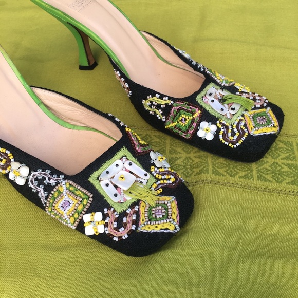 *ON HOLD* Vintage 90’s *Fendi* Beaded Square Toe Heels~ * - Picture 6 of 7